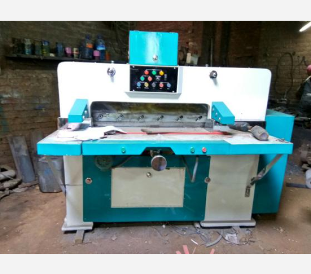 Semi auto paper cutting machine